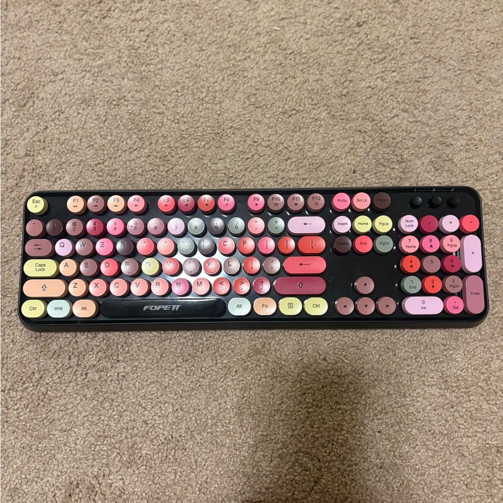 Multicolor Mechanical Keyboard - Picture 3 of 3